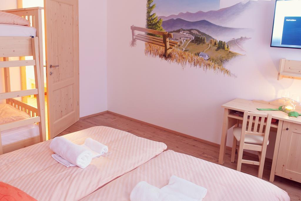 Guesthouse Macesen Spodnja Sorica Quarto foto