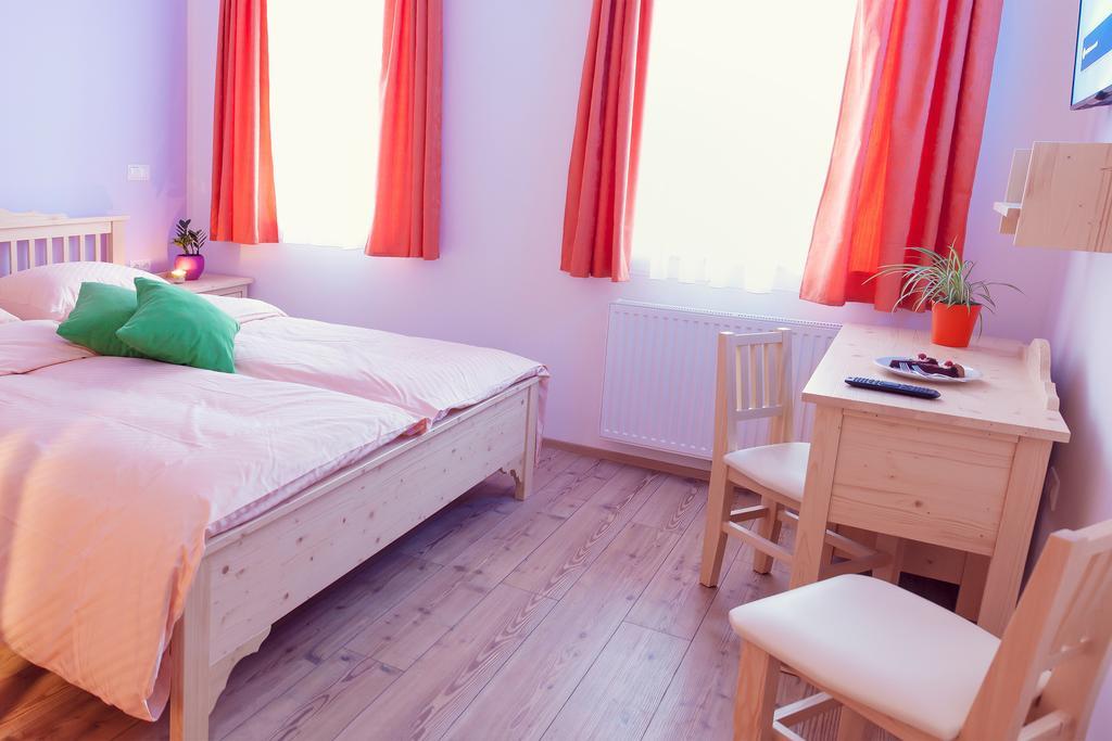 Guesthouse Macesen Spodnja Sorica Quarto foto