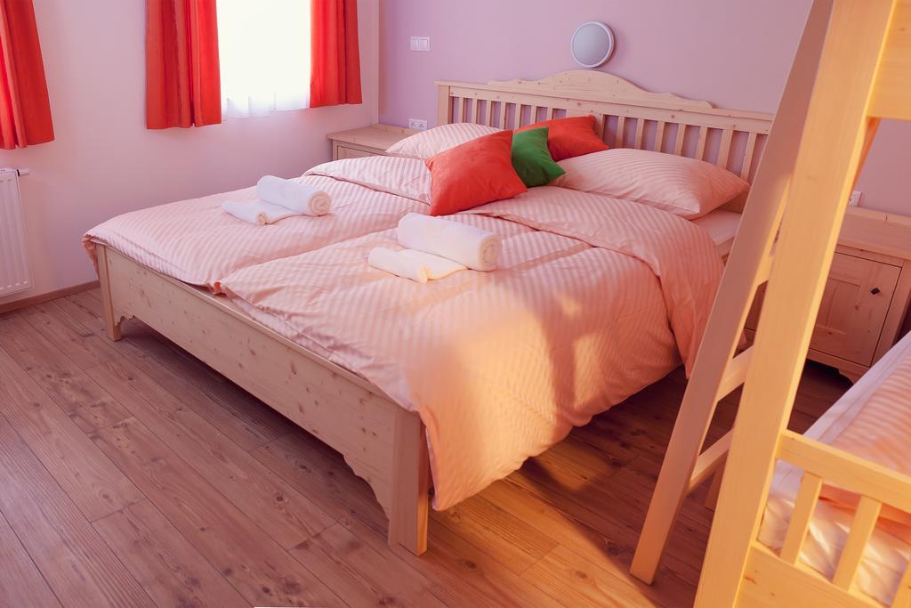 Guesthouse Macesen Spodnja Sorica Quarto foto